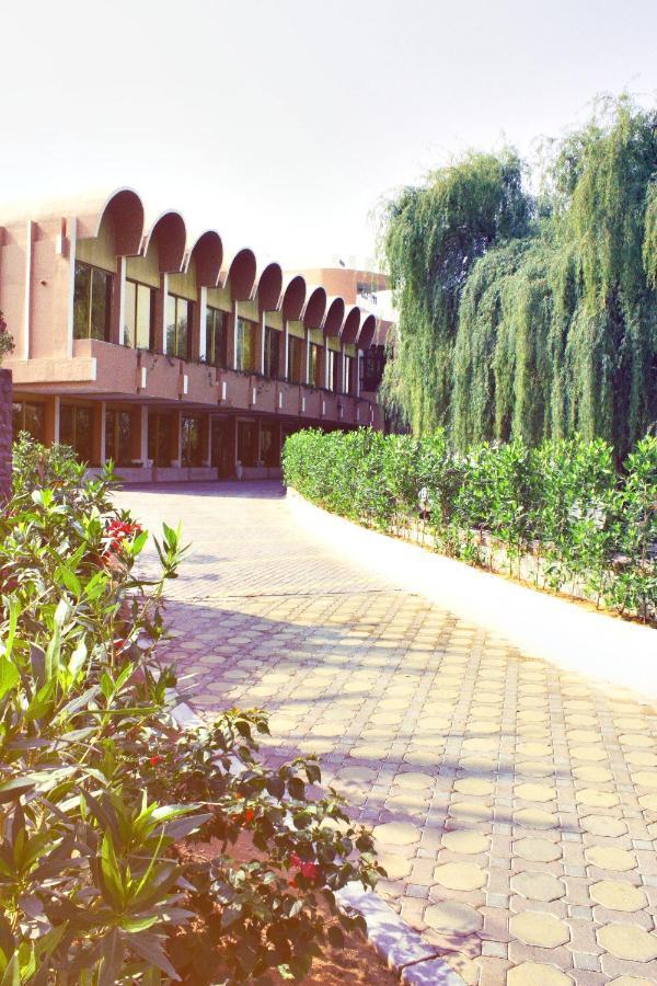 One To One Hotel & Resort Ain Al Faida Al Ain Buitenkant foto